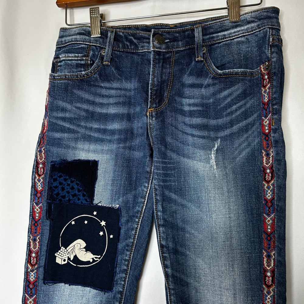 Driftwood Jeans Size 27 Denim Patchwork Embroidered Accent Skinny Mid Rise - Picture 2 of 10